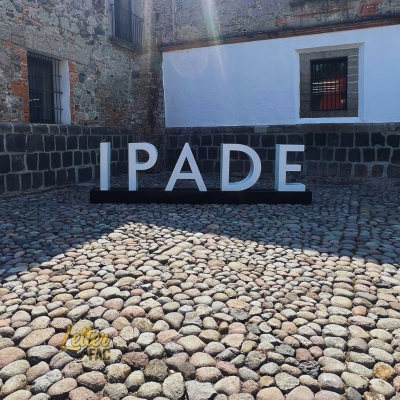 IPADE_MONUMENTAL